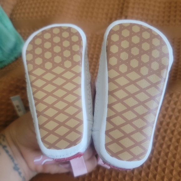 Baby Vans Shoes - Picture 3 of 4